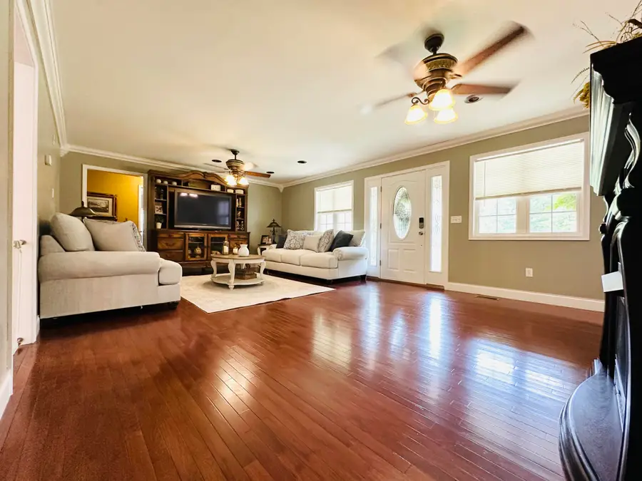 174 Collins Gibson Road, Manchester, KY 40962 - #3
