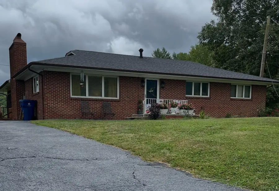 127 Alpine #127, Middlesboro, KY 40965 - #2