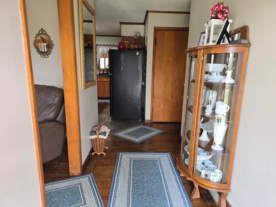 127 Alpine #127, Middlesboro, KY 40965 - #3