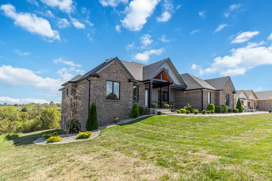 4160 Equestrian Way, Richmond, KY 40475 - #3
