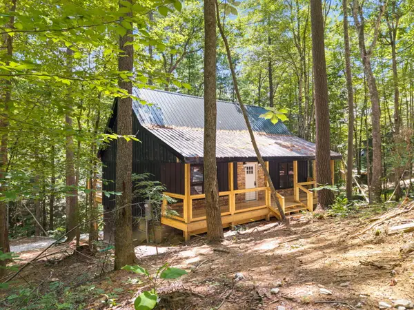 25 Joyful Springs Road, Zoe, KY 41397