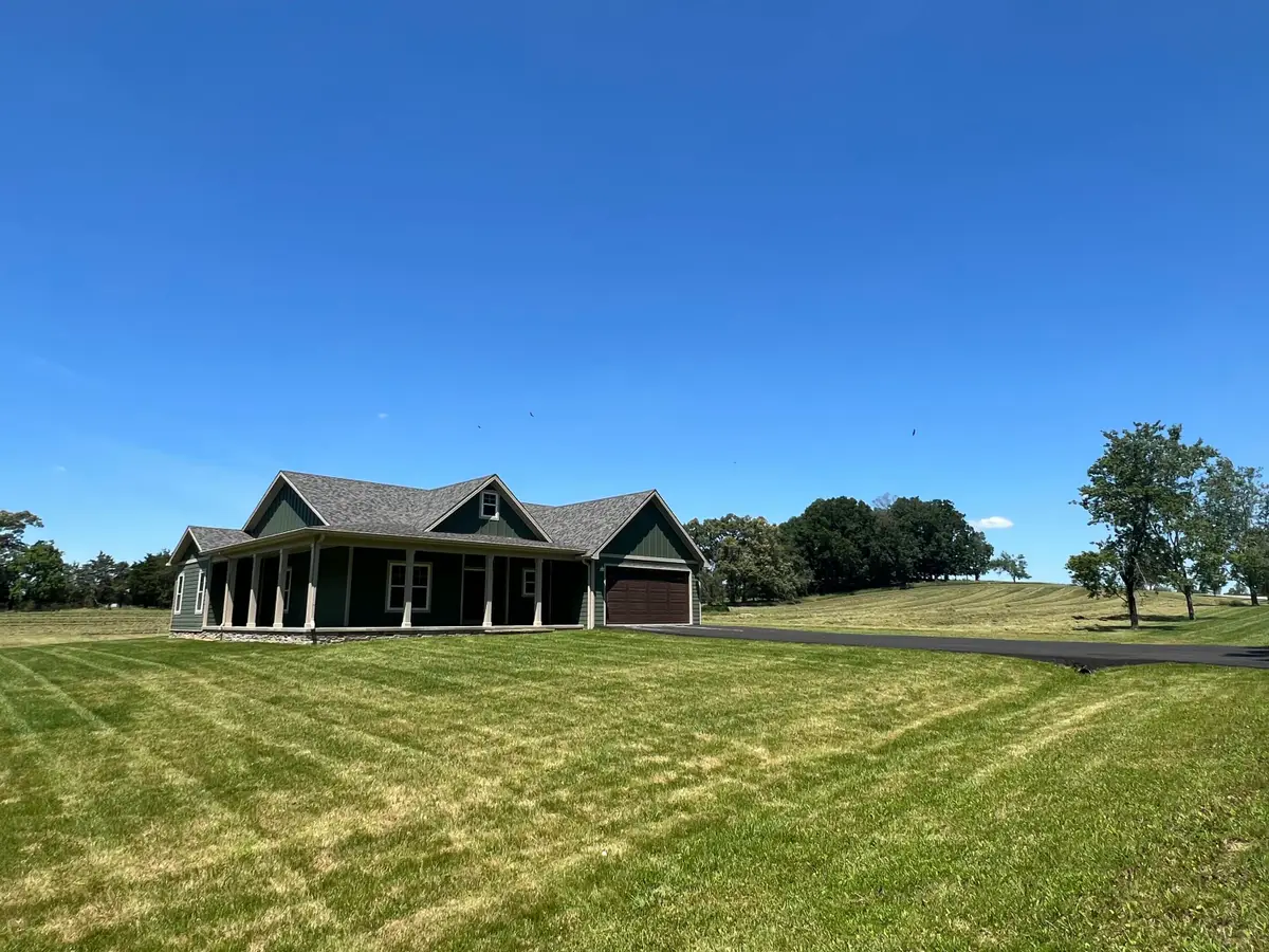 512 Cliffside Drive, Russell Springs, KY 42642 - #1