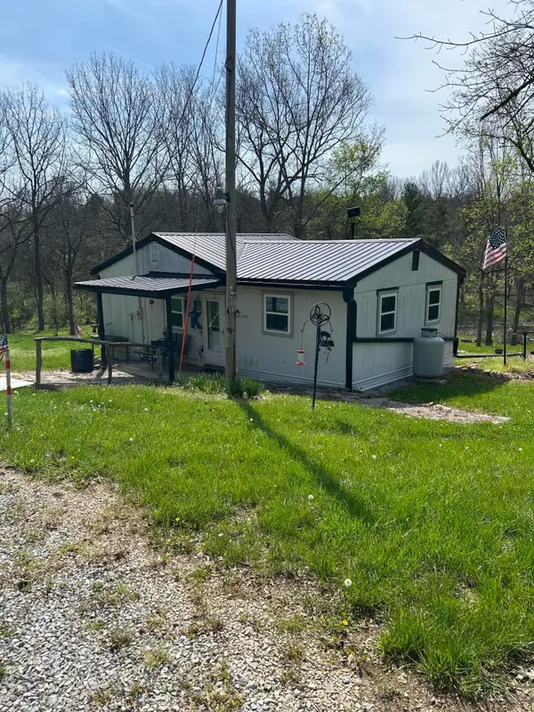 38 Cricket Lane, Berry, KY 41003