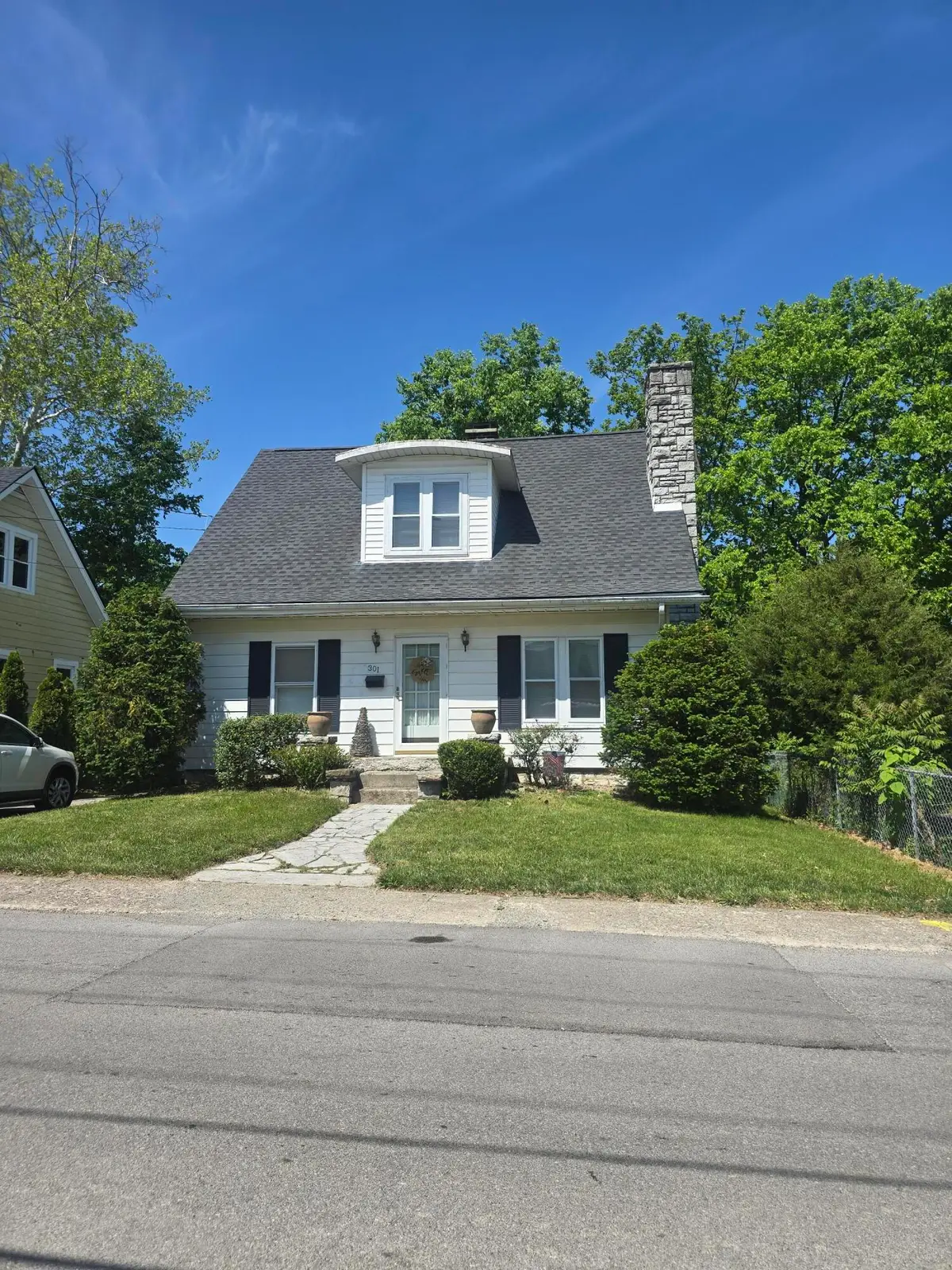 301 S 3rd Street, Nicholasville, KY 40356 - #1