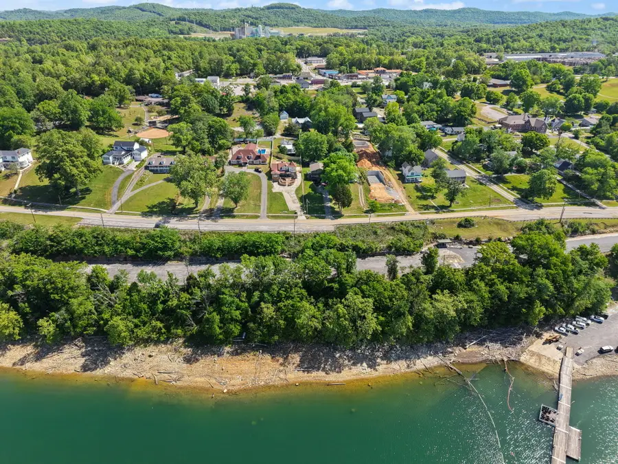 518 W Lakeshore Drive, Burnside, KY 42519 - #3