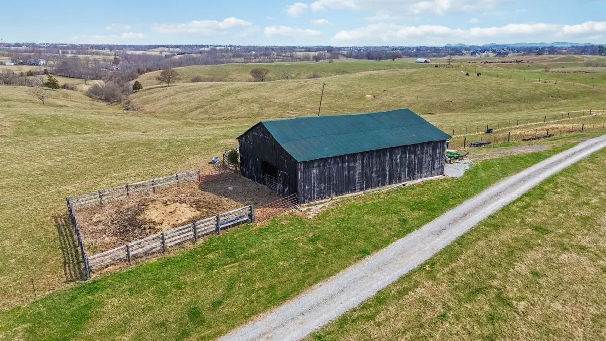 1630 Richmond Road, Berea, KY 40403 - #1