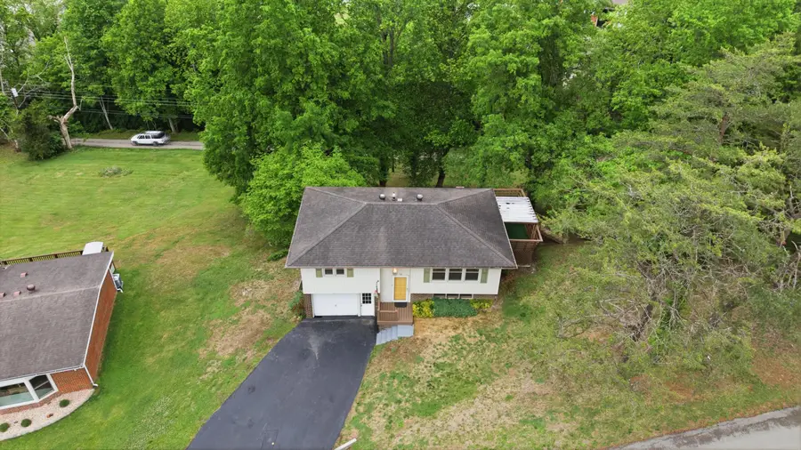 115 Meade Drive, Irvine, KY 40336 - #3
