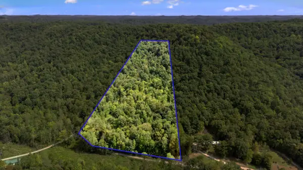 2047 Hatchers Creek Road, Stanton, KY 40380