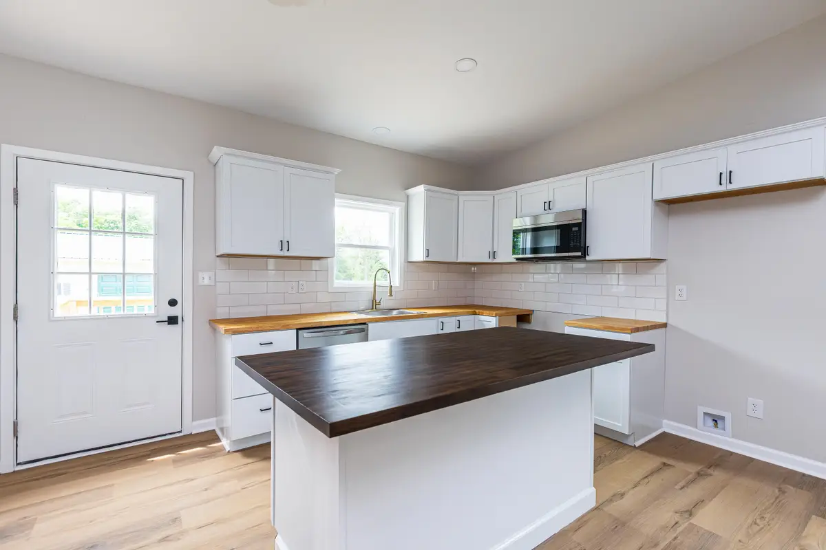 1933 Thatchers Mill Road, Paris, KY 40361 - #1