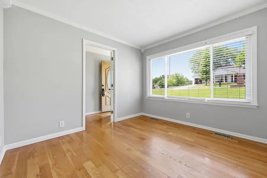 607 Keeneland Drive, Bardstown, KY 40004 - #2