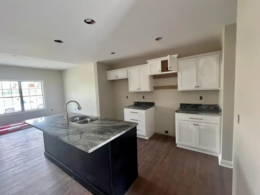 102 Bow Bridge Drive, Berea, KY 40403 - #2
