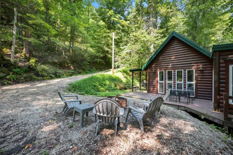 3556 Right Fork Fixer Road, Zoe, KY 41397 - #3