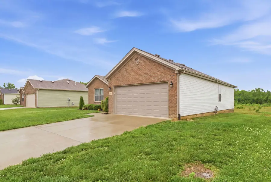 609 Northfork Drive, Berea, KY 40403 - #2