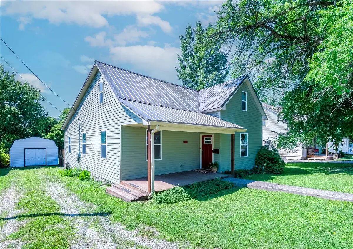 314 E Court Street, Lawrenceburg, KY 40342 - #1