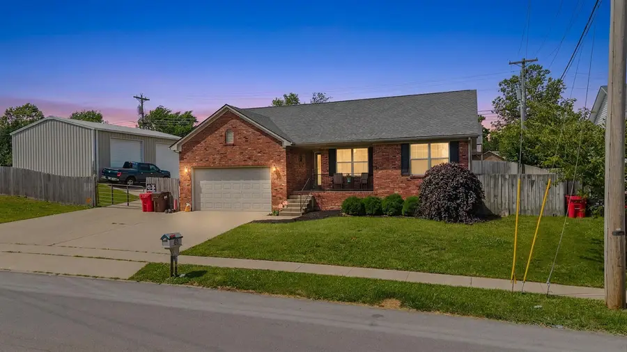 513 Edgewood Drive, Nicholasville, KY 40356 - #2