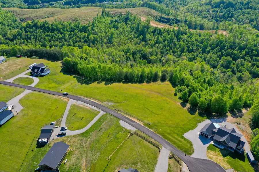 2000 Old Hare Road, East Bernstadt, KY 40729 - #2
