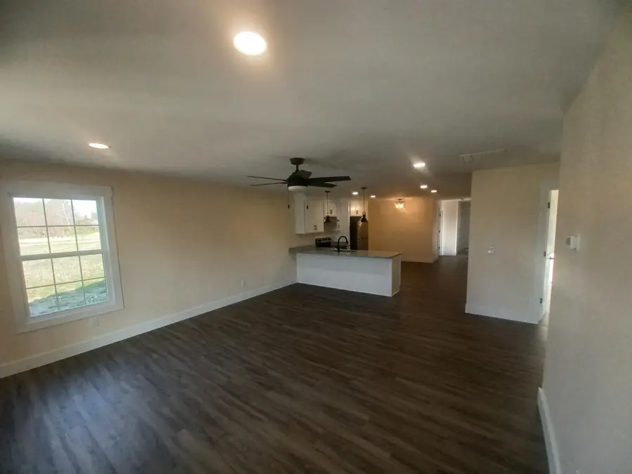 1719 Veterans Avenue, Frankfort, KY 40601 - #2