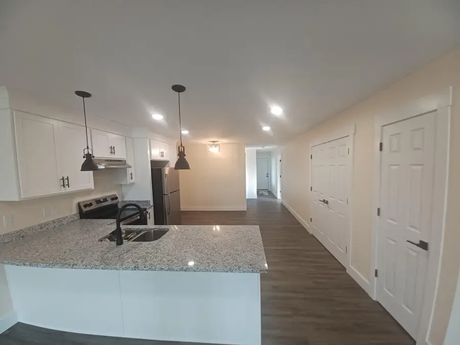 1719 Veterans Avenue, Frankfort, KY 40601 - #3