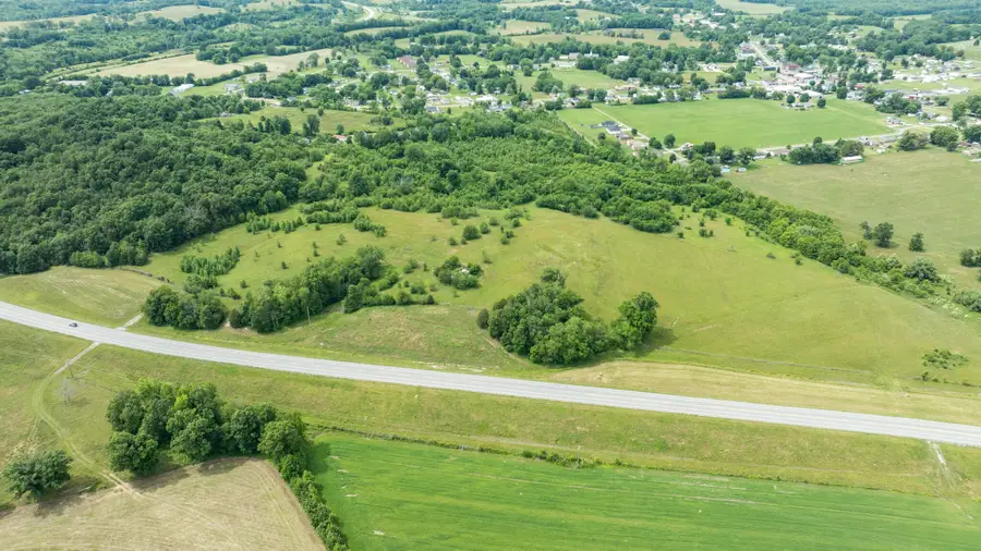 192A Fletcher Lane, Crab Orchard, KY 40419 - #2