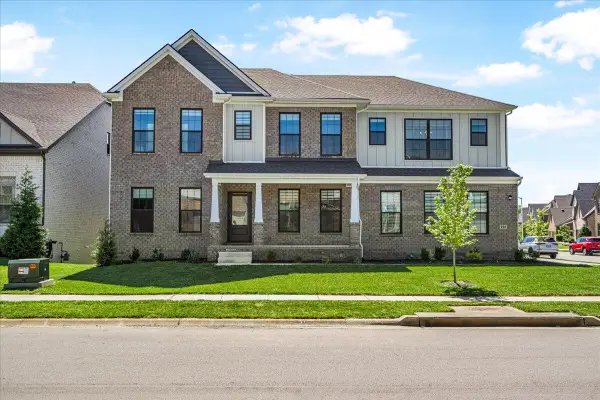 281 Squires Circle, Lexington, KY 40515