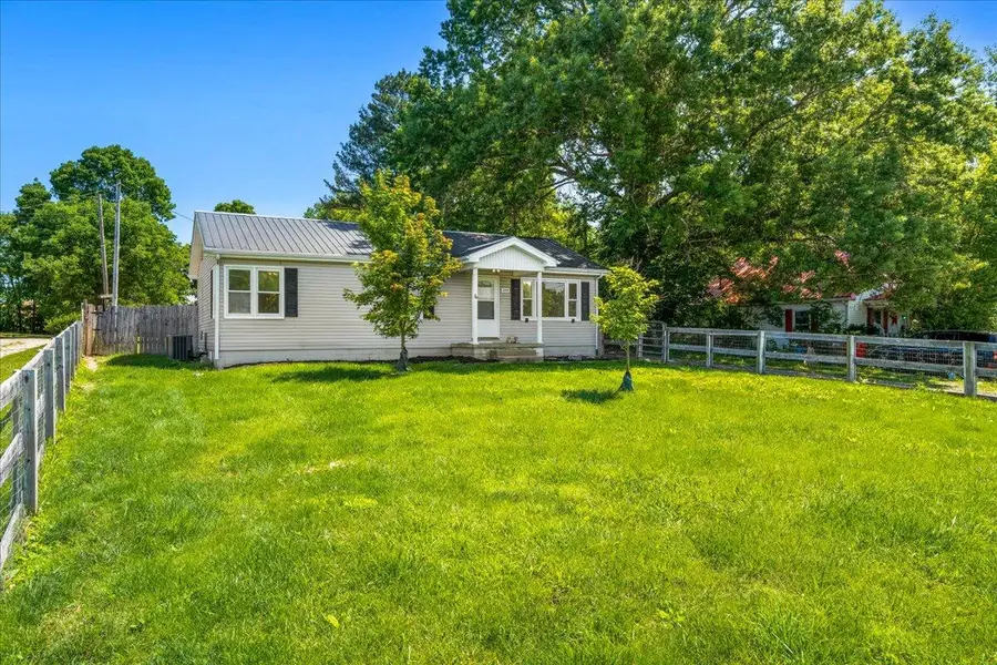 220 Locust Heights, Nicholasville, KY 40356 - #2