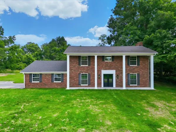 315 Pin Oak Drive, Lawrenceburg, KY 40342