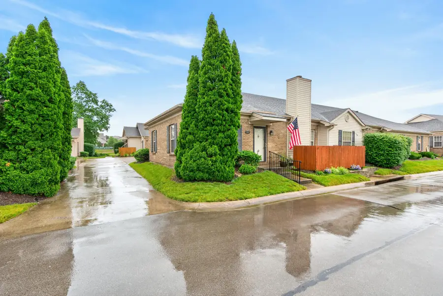 569 Goldon Trophy Trail, Lexington, KY 40514 - #2