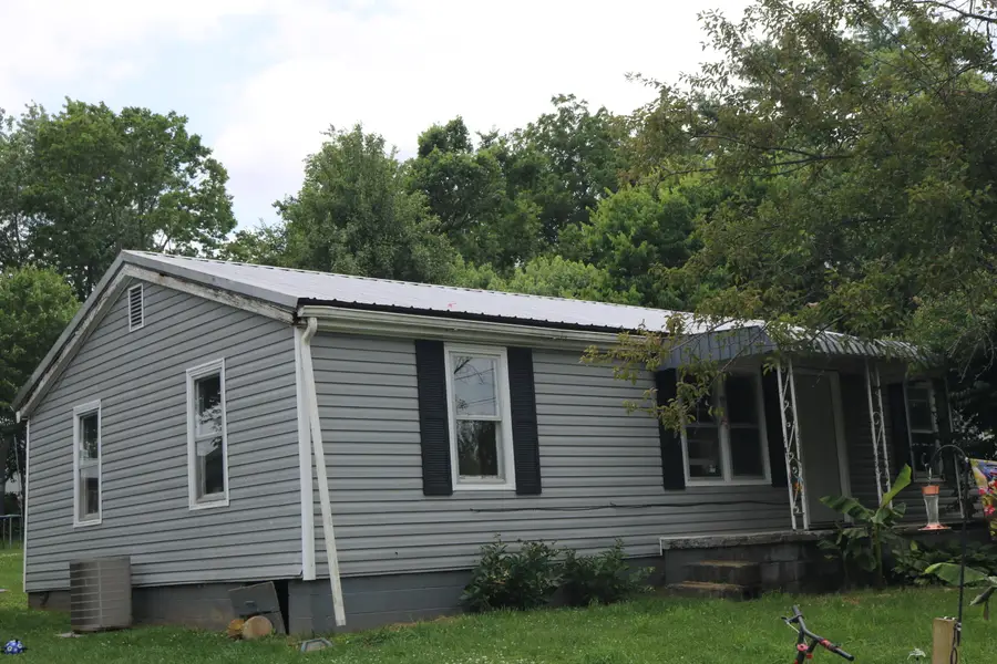 106 Leer Street, Millersburg, KY 40348 - #3