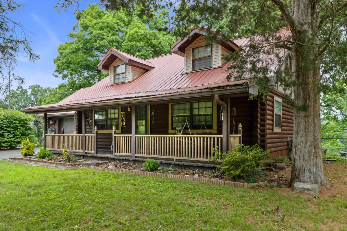 946 E Lakeshore Drive, Burnside, KY 42519 - #1