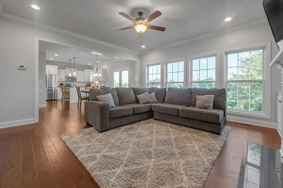 209 Angliana Drive, Nicholasville, KY 40356 - #2