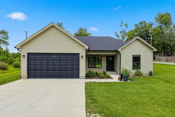 200 Evergreen Drive, Lawrenceburg, KY 40342