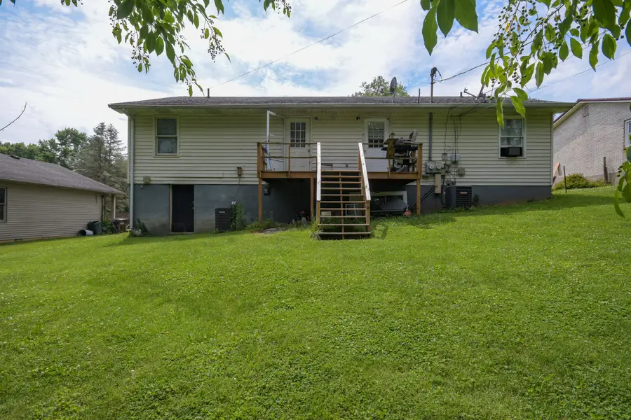 520 N Magnolia Drive, Mount Sterling, KY 40353 - #2