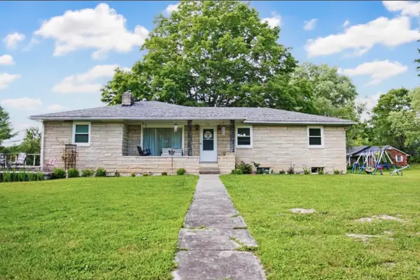 270 W Railroad, Stanton, KY 40380