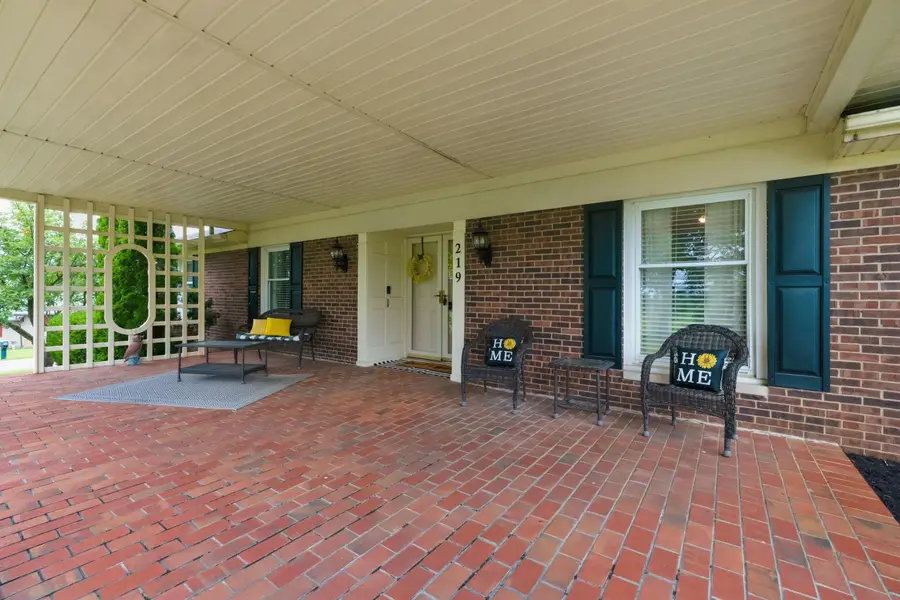 219 Adams Lane, Harrodsburg, KY 40330 - #3