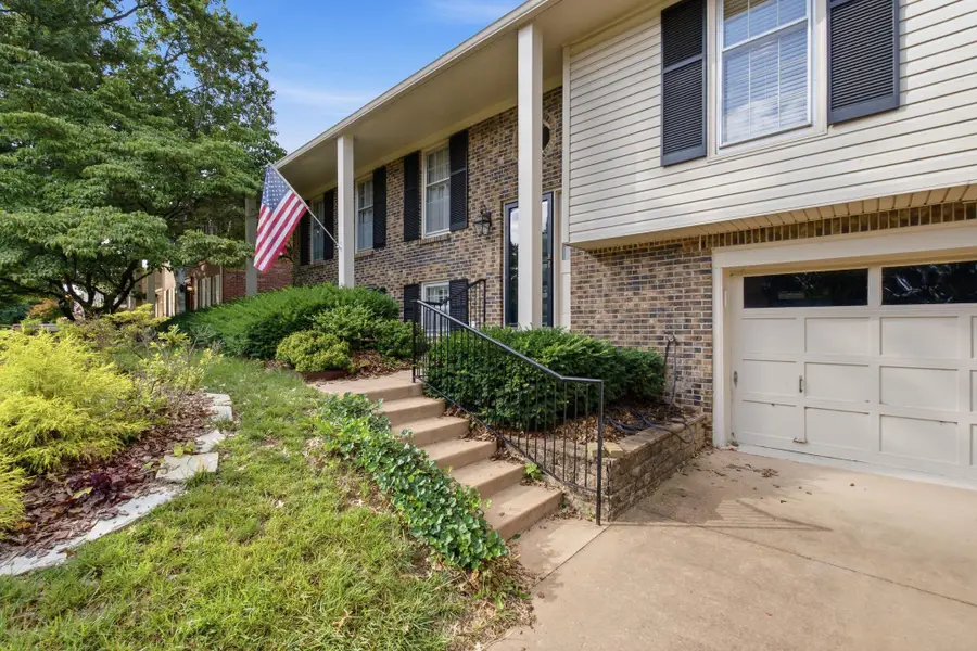 2044 Bamboo Drive, Lexington, KY 40513 - #3