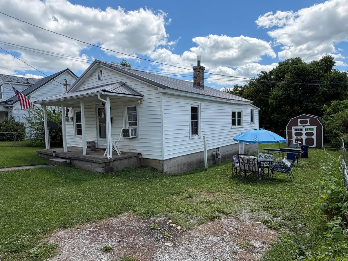 323 W Kentucky Avenue, Richmond, KY 40475 - #1