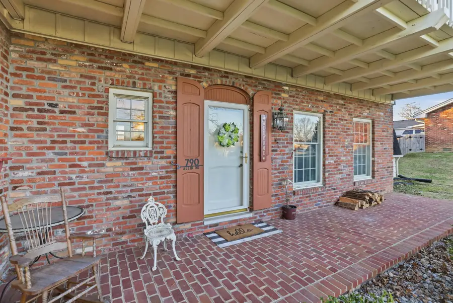 790 Allin Drive, Harrodsburg, KY 40330 - #2