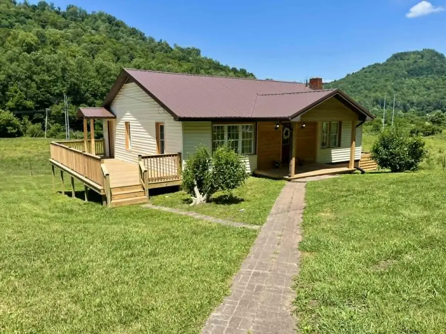 2082 Kentucky 92, Pineville, KY 40977 - #3