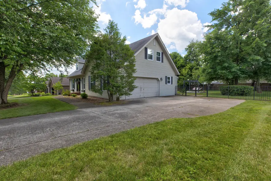 19 Fontaine Boulevard, Winchester, KY 40391 - #3