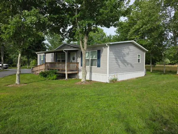 323 Mcqueary Road, Russell Springs, KY 42642