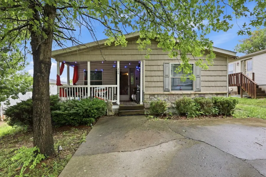 206 Pulliam Drive, Frankfort, KY 40601 - #3