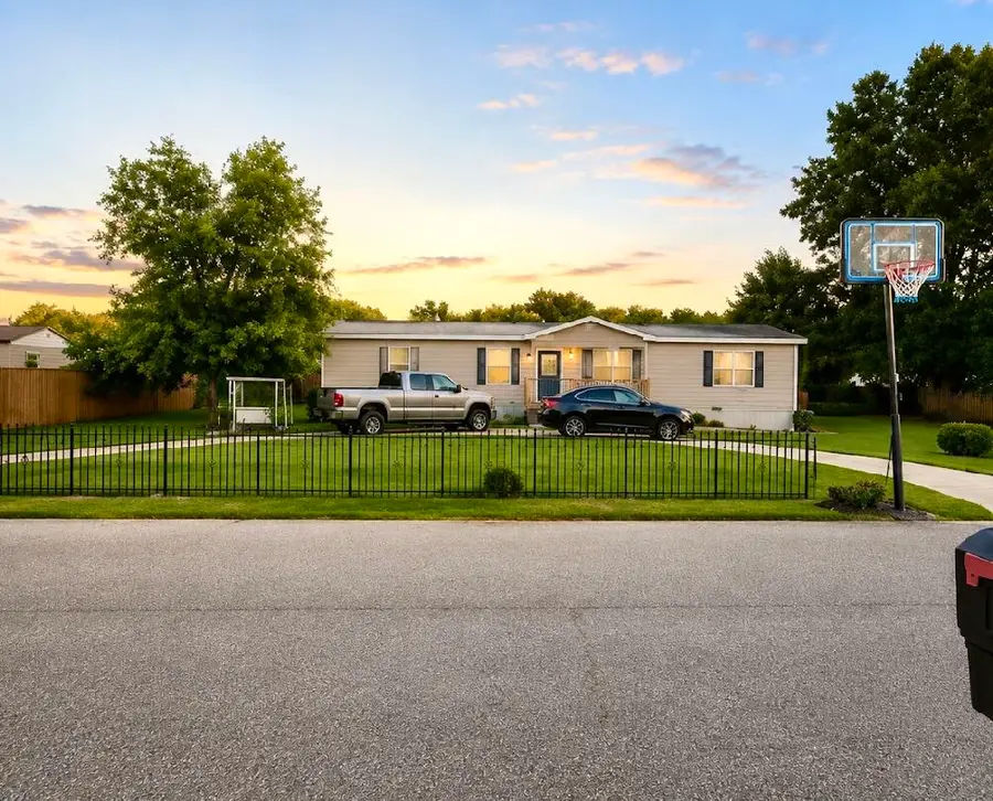 626 Center Avenue, Wurtland, KY 41144 - #2