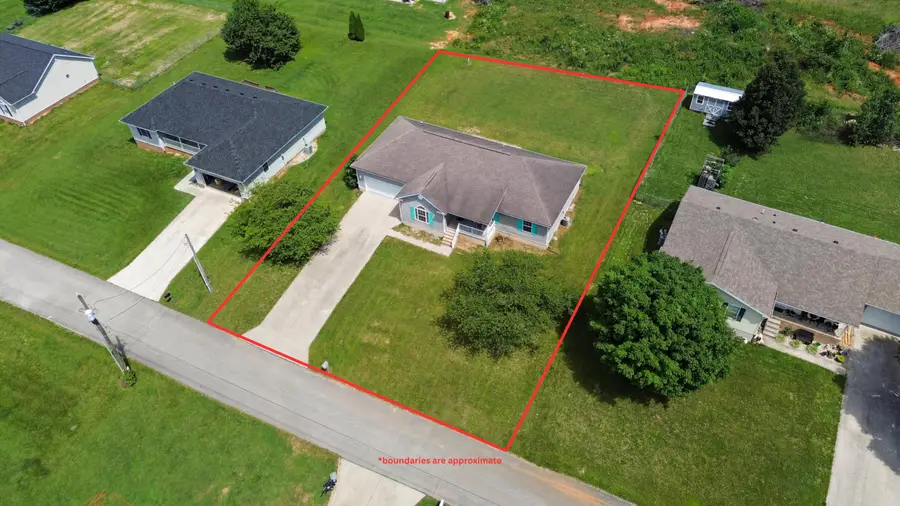 216 Surrey Way, Science Hill, KY 42553 - #2