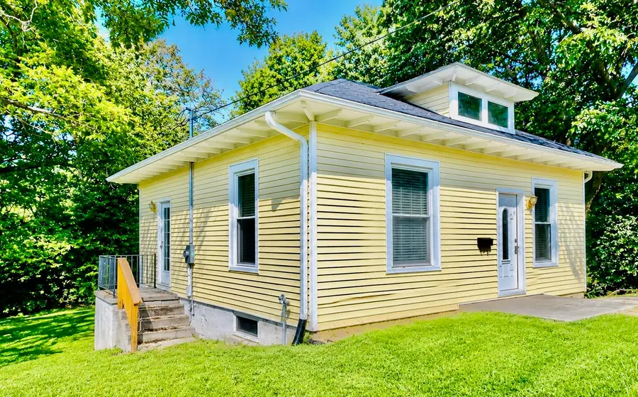 441 Chestnut Street, Danville, KY 40422 - #3