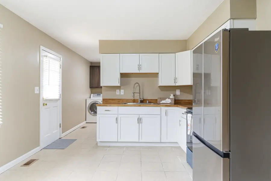 3815 Wiano Drive, Crestwood, KY 40014 - #2