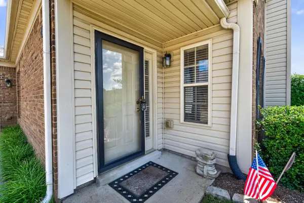 498 Goldon Trophy Trail, Lexington, KY 40514