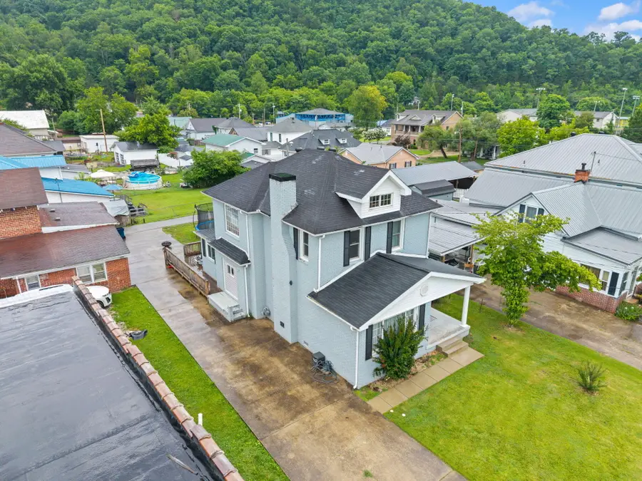 305 Euclid Avenue, Paintsville, KY 41240 - #2