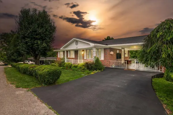 129 129 Mullins Street Street, Livingston, KY 40456