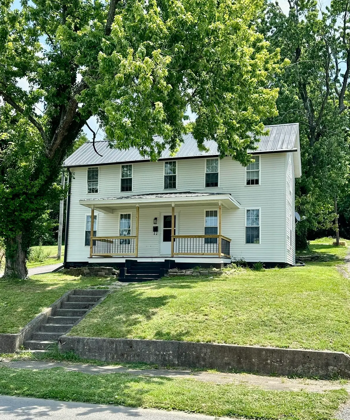410 N Third Street, Danville, KY 40422 - #1