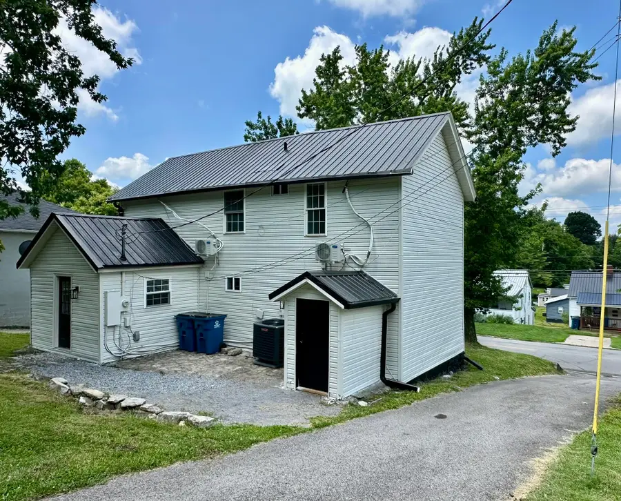 410 N Third Street, Danville, KY 40422 - #3